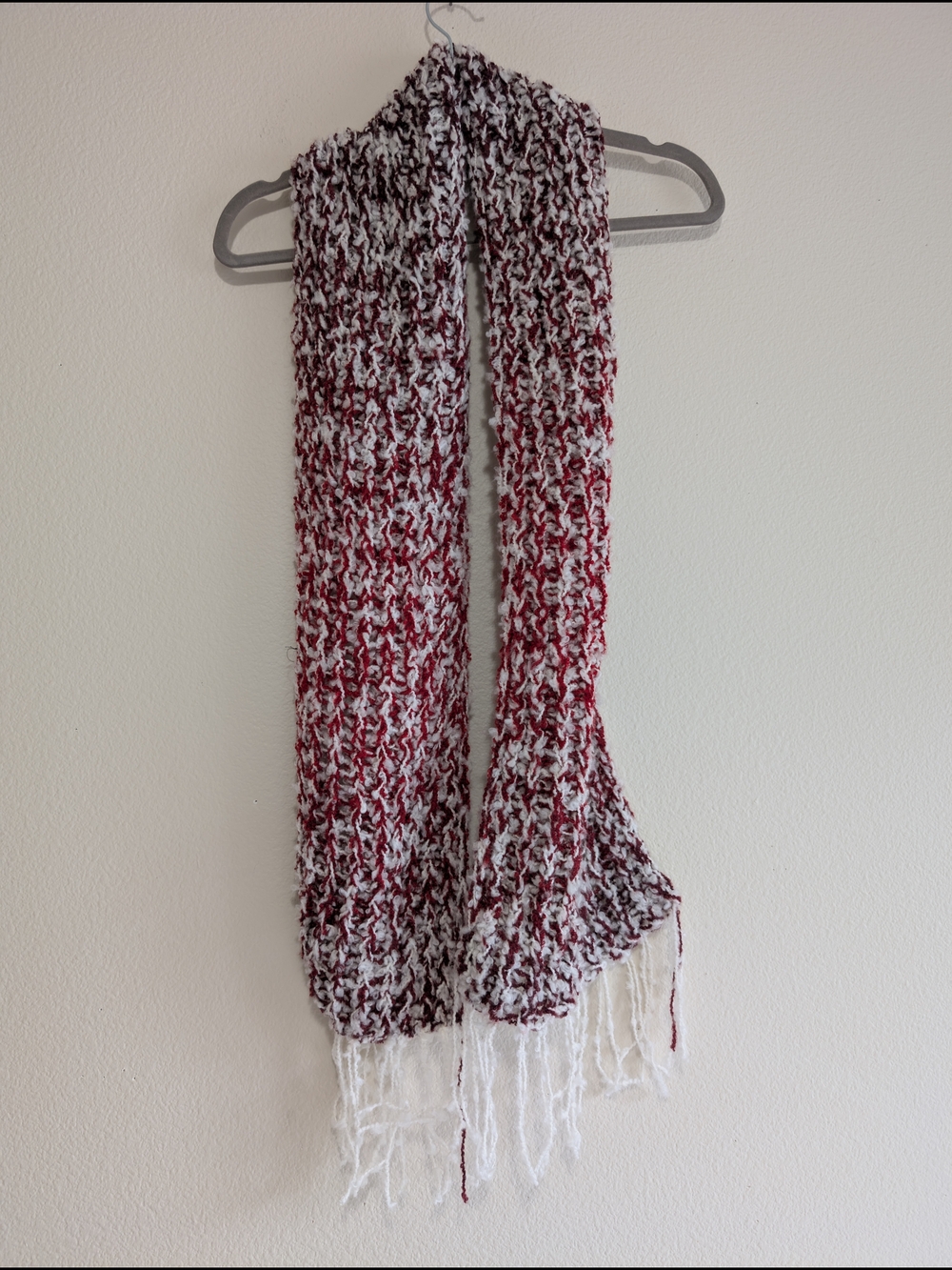 Elegant Knit Scarf in Red and White